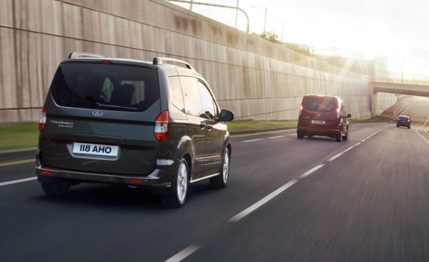 FORD TOURNEO COURIER